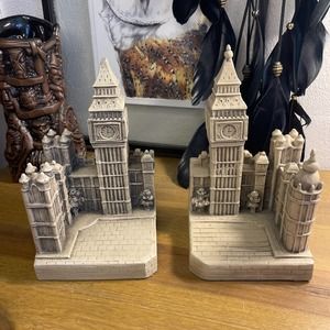 TMS Big Ben Westminster London Bookend Set - Historical Wonders Resin Figurine